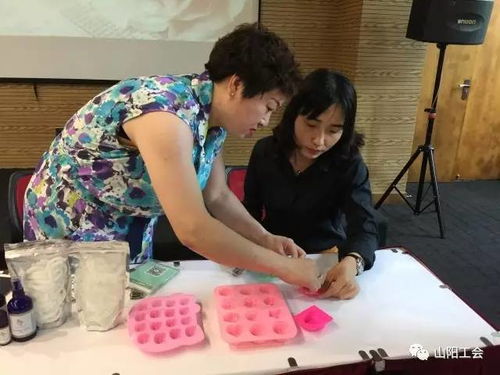 媽咪小屋微課堂 進行時